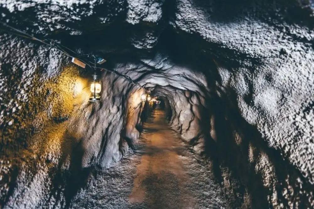 1726278952-1958.jpg 1726278952-1958.jpg