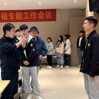 點(diǎn)贊！派出所把“零跑腿”送到生產(chǎn)線